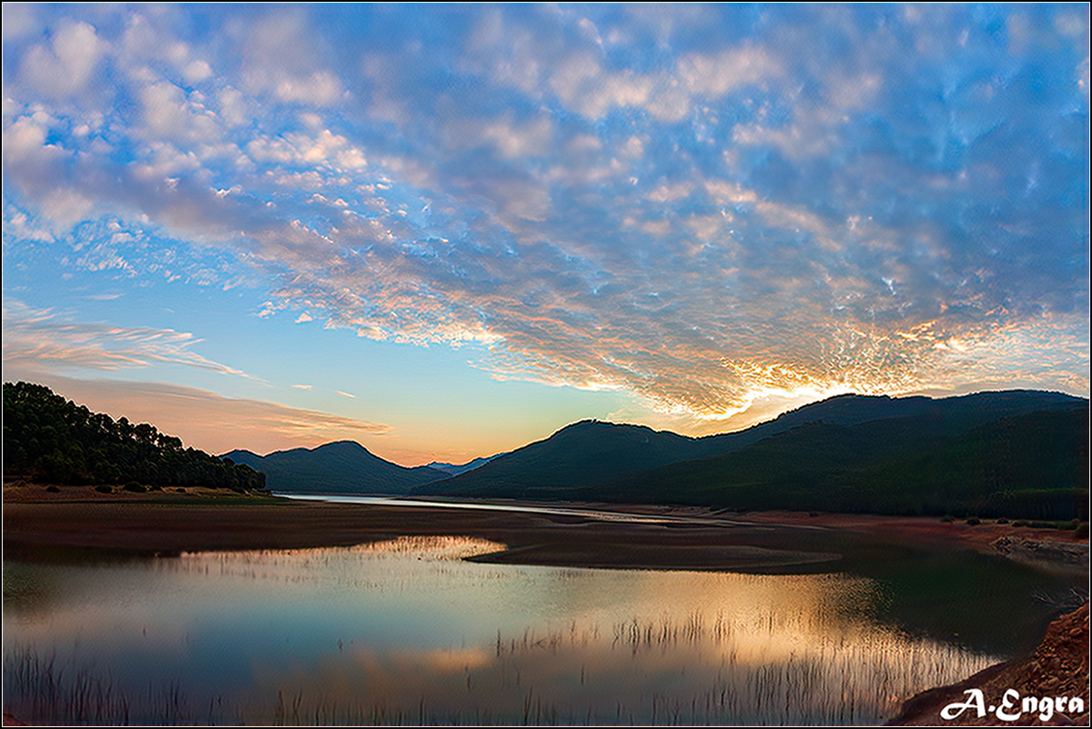 29.Amanece. La Cantina