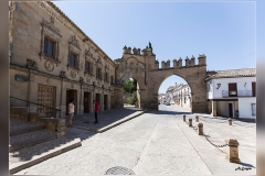 Baeza.Arco-de-Vilalar-y-Puerta-de-Jaen